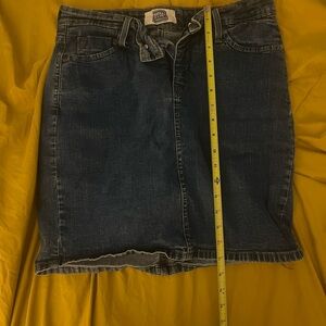 Signature by Levi Strauss Dark Indigo Denim Skort